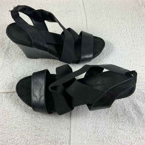 9.5 Black stretch wedge heels - Picture 3 of 4